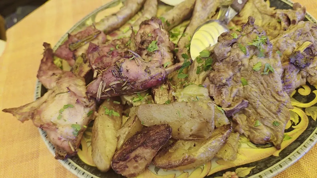 TRADIZIONE SICILIANA Ristorante Da Leo_Linguaglossa_slider_image_2