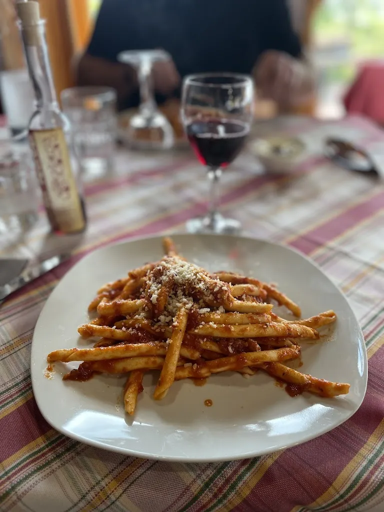 Leanne_Ristorante Pizzeria Sole-Neve Di Confalone E C. Sas_Linguaglossa_review