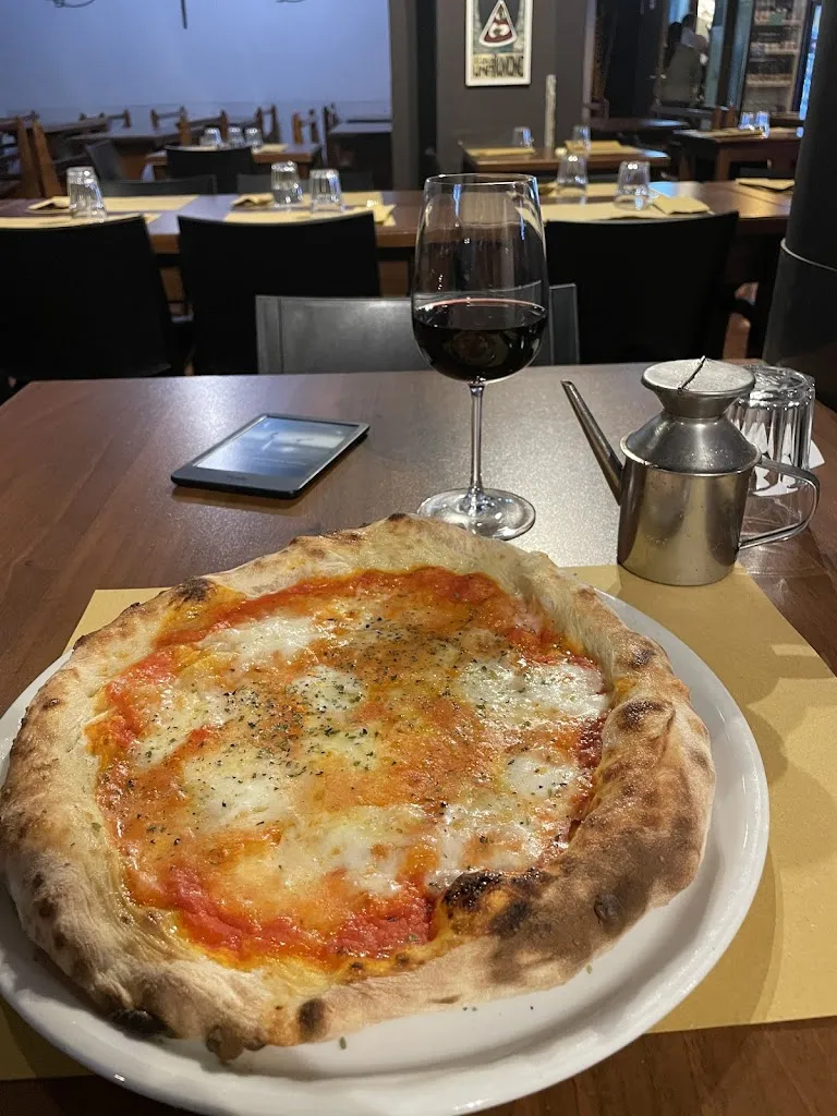 Josh Cowan_L'Altro Royal_Linguaglossa_review