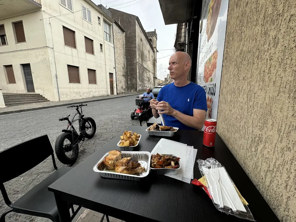 Johan van Dijk_Girarrosto Linguaglossa - Polli & Conigli Alla Brace_Linguaglossa_review