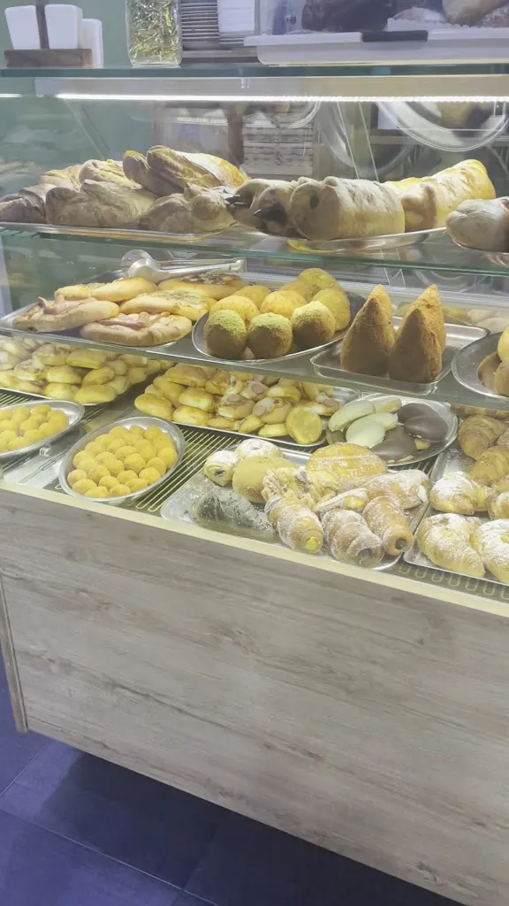 Turé Bar_Linguaglossa_slider_image_2