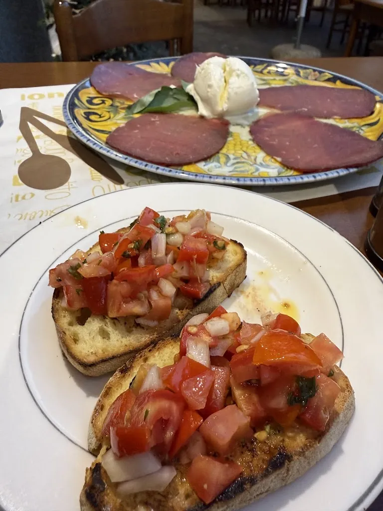 Pizzeria Damino Antonio_Linguaglossa_slider_image_2