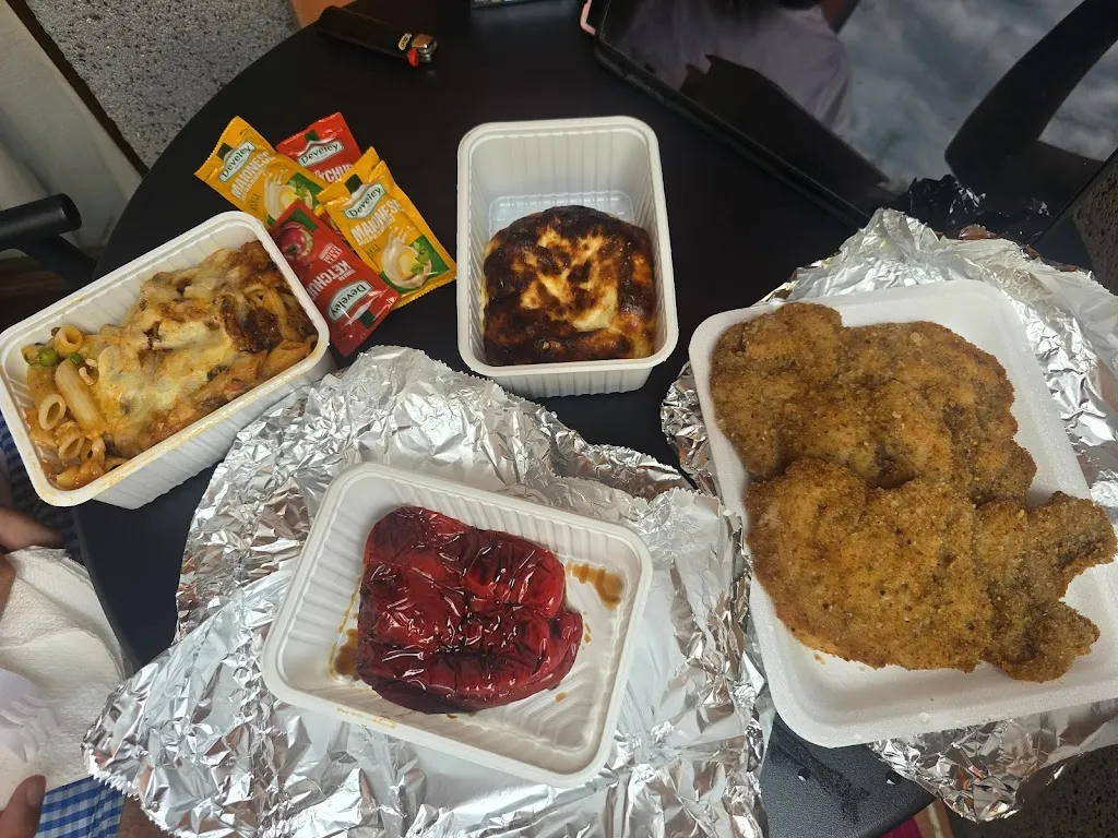 Sara Valeri_Gastronomia-Tav.calda-Macelleria Bottega Dell'Etna _Linguaglossa_review