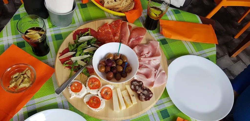 Menu_Overland - Food and Beverages_Mandanici_image_8