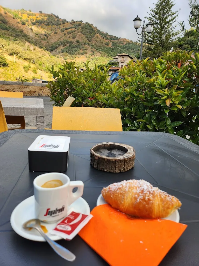 Rick G_Overland - Food and Beverages_Mandanici_review