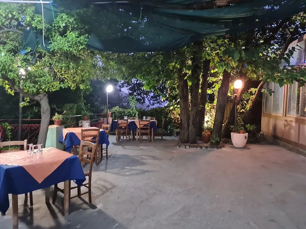 Davide Iaione_Trattoria del Cacciatore_Mandanici_review