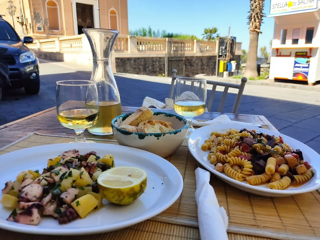 Andrea_Bar Malvasia_Malfa_review