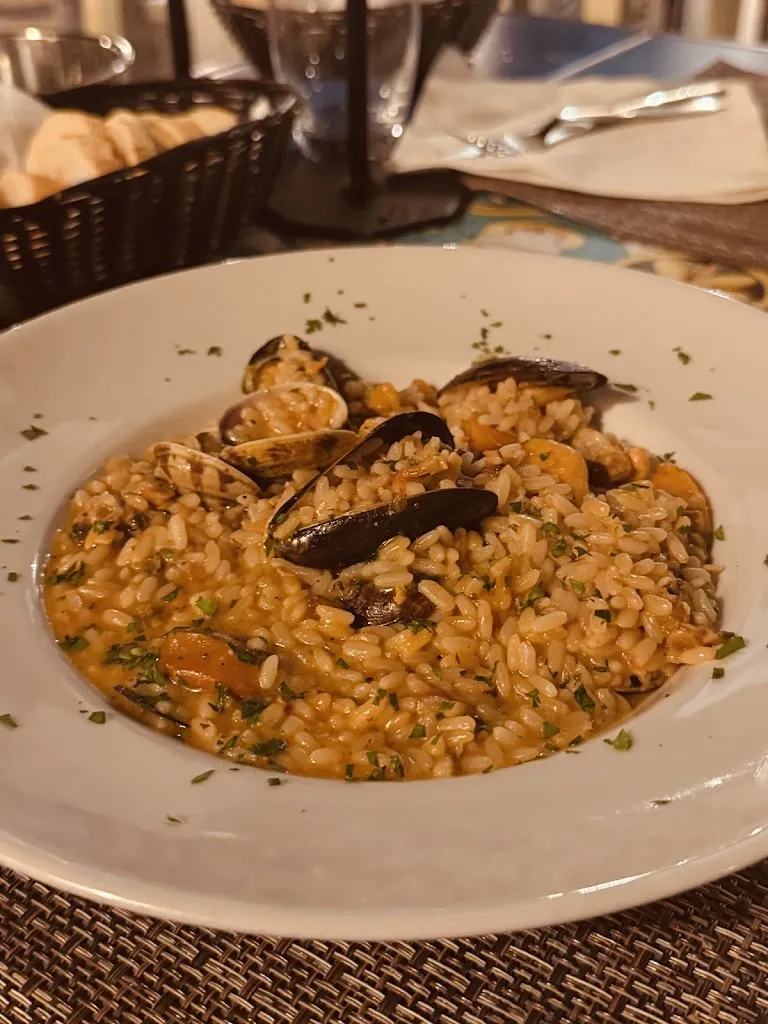 Gabriella Garner_Irish Cafè_Malfa_review