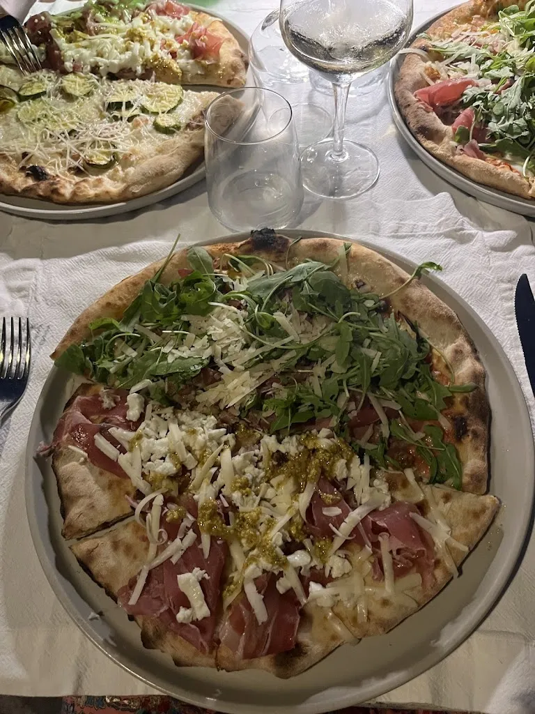 “U Cucunciu” Ristorante&Pizzeria_Malfa_slider_image_3