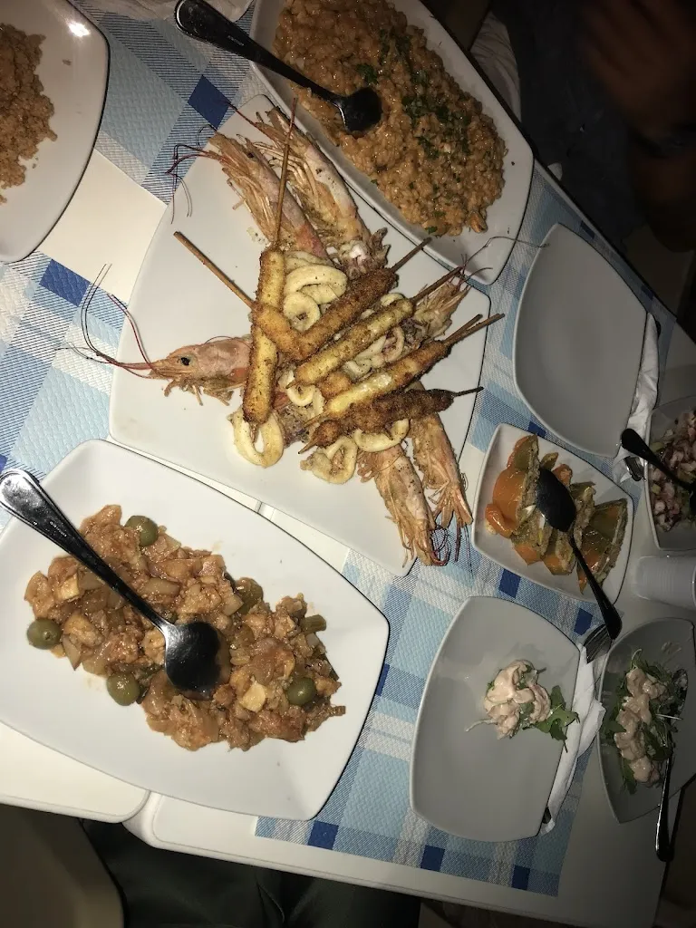 Giusy Arrigo_MALIBU'Bar Ristorante Balera_Marausa_review