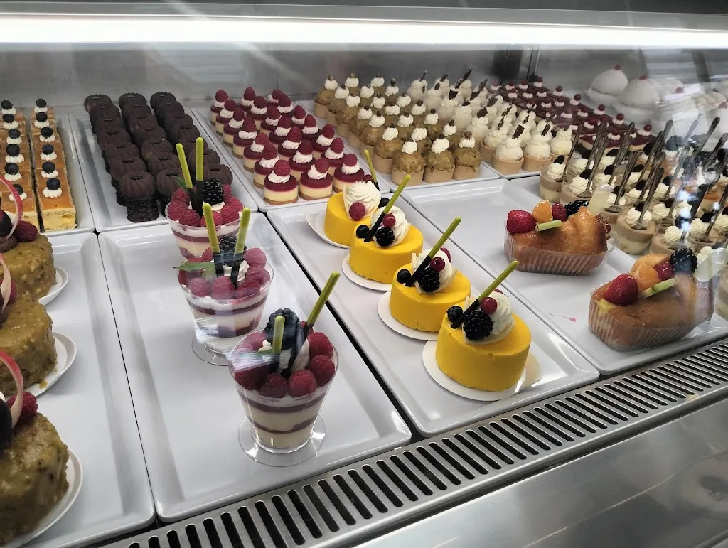 Pasticceria Prestige_Gravina in Puglia_slider_image_3