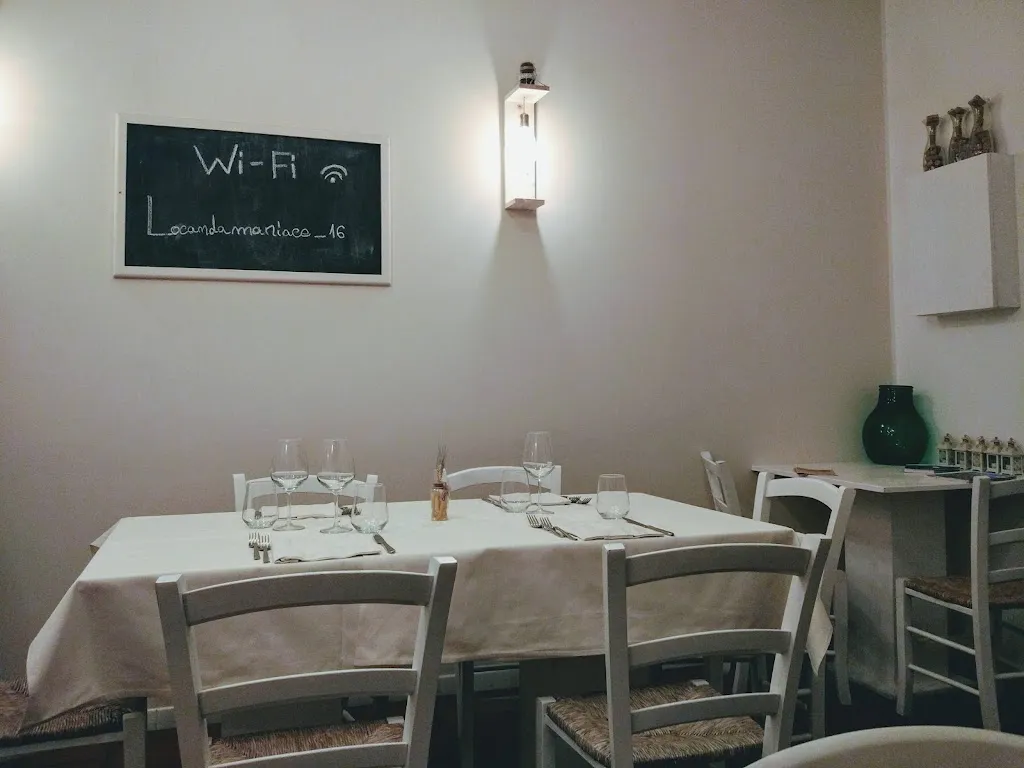 Django Bouchez_Locanda Maniace_Maniace_review