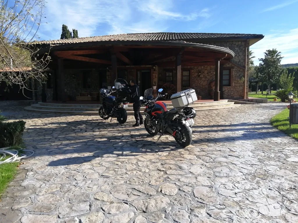 Joseph Scerri_Agriturismo Nelson Bronte_Maniace_review