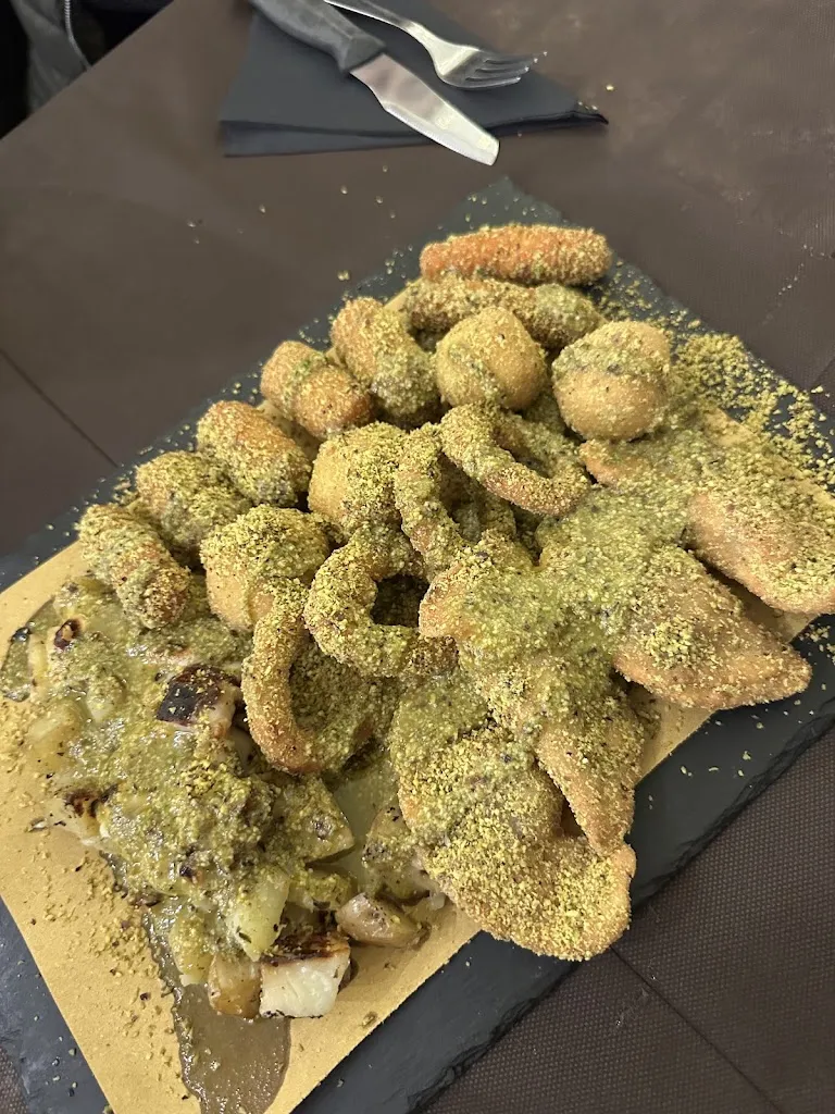 Chiara Giusy Costa_Grani Puri_Maugeri_review