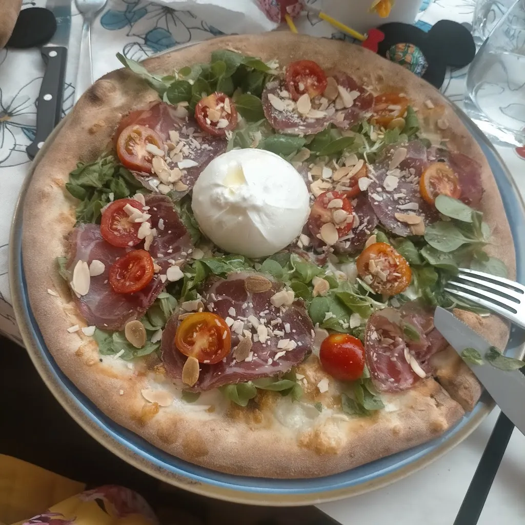 Vincenza Triolo_Mani in pasta_Marineo_review