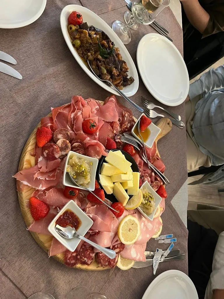 Irene Lodovisi_Agriturismo Salumificio San Ciro_Marineo_review