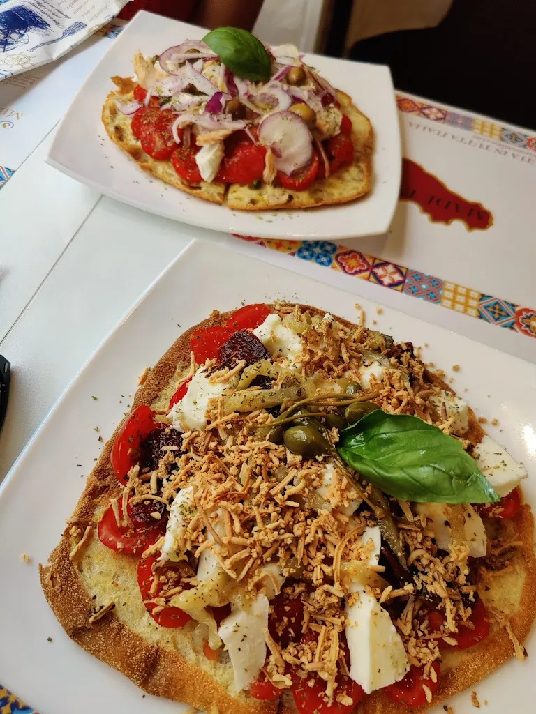 Mattia Vitale_Mimmo Paone Vini & Pane Cunzato_Lipari_review