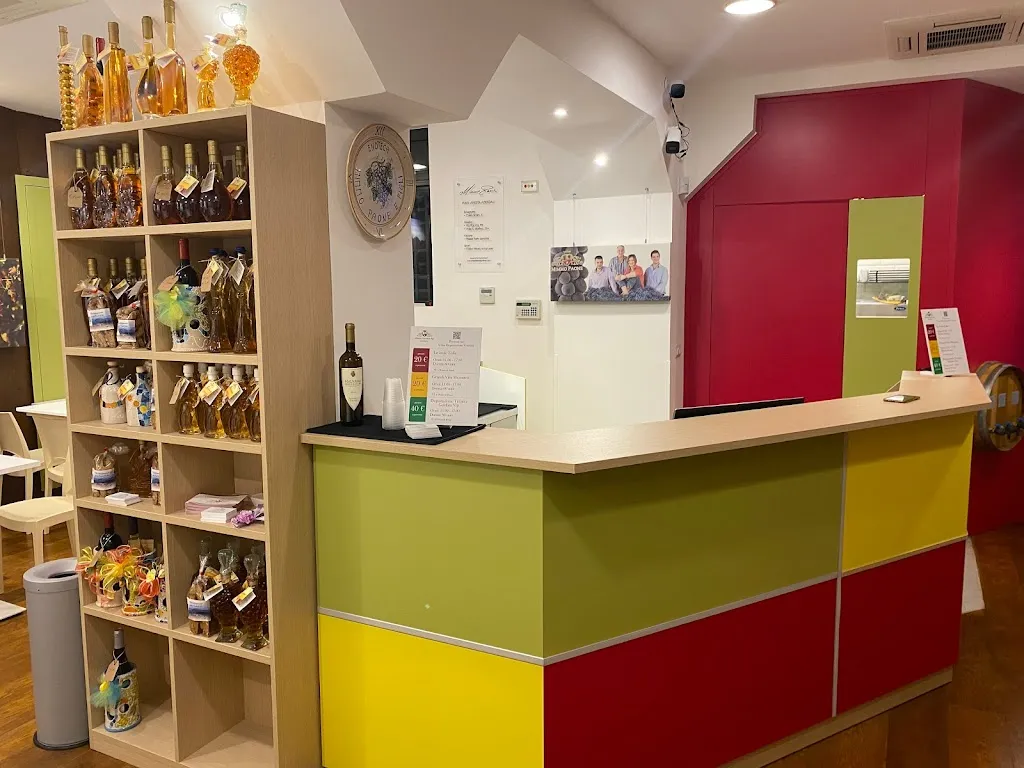 Mimmo Paone Vini & Pane Cunzato restaurant in Lipari