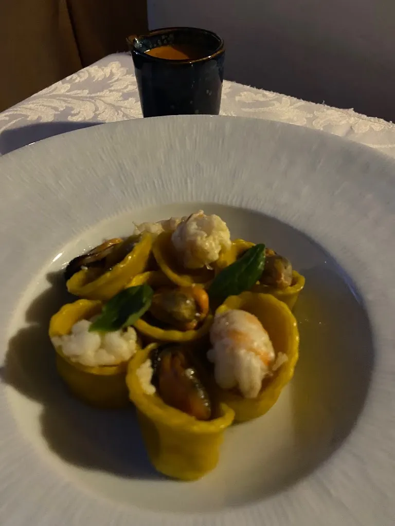 E Pulera_Lipari_slider_image_3