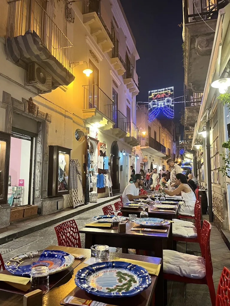 Jeanne Cicotti_Osteria Liparota_Lipari_review