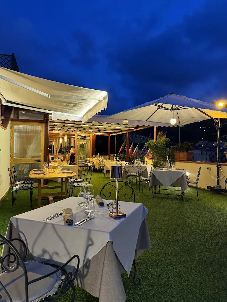 Oxana Pisareva_La Terrazza Ristorante Filadelfia_Lipari_review