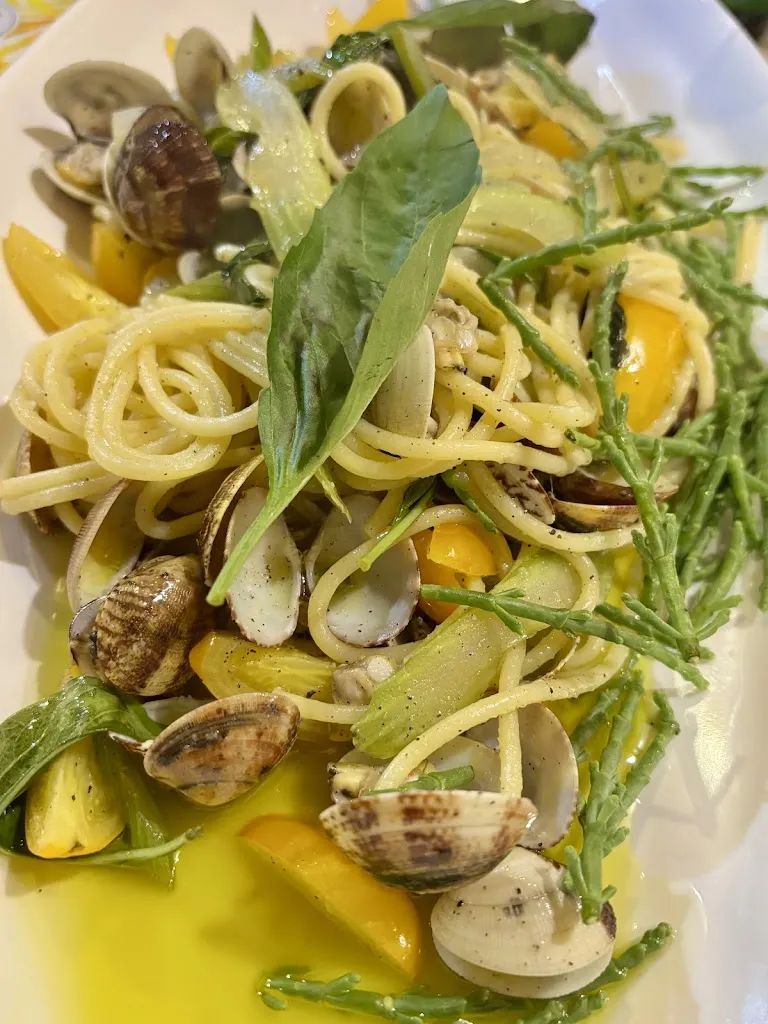 A Sartania_Lipari_slider_image_3