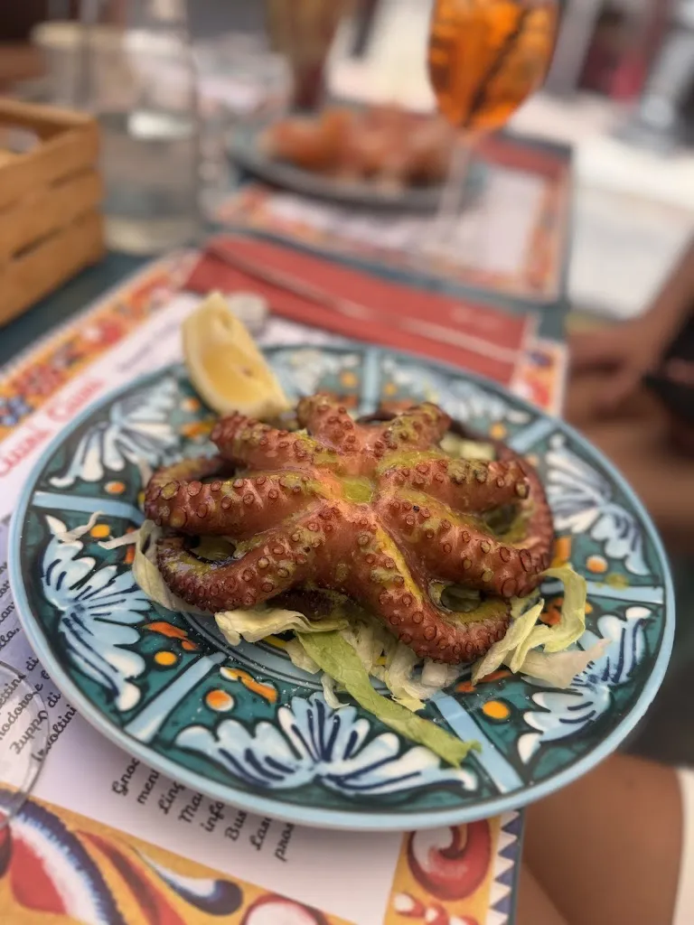 Michael Moore_Ciuri Ciuri_Lipari_review