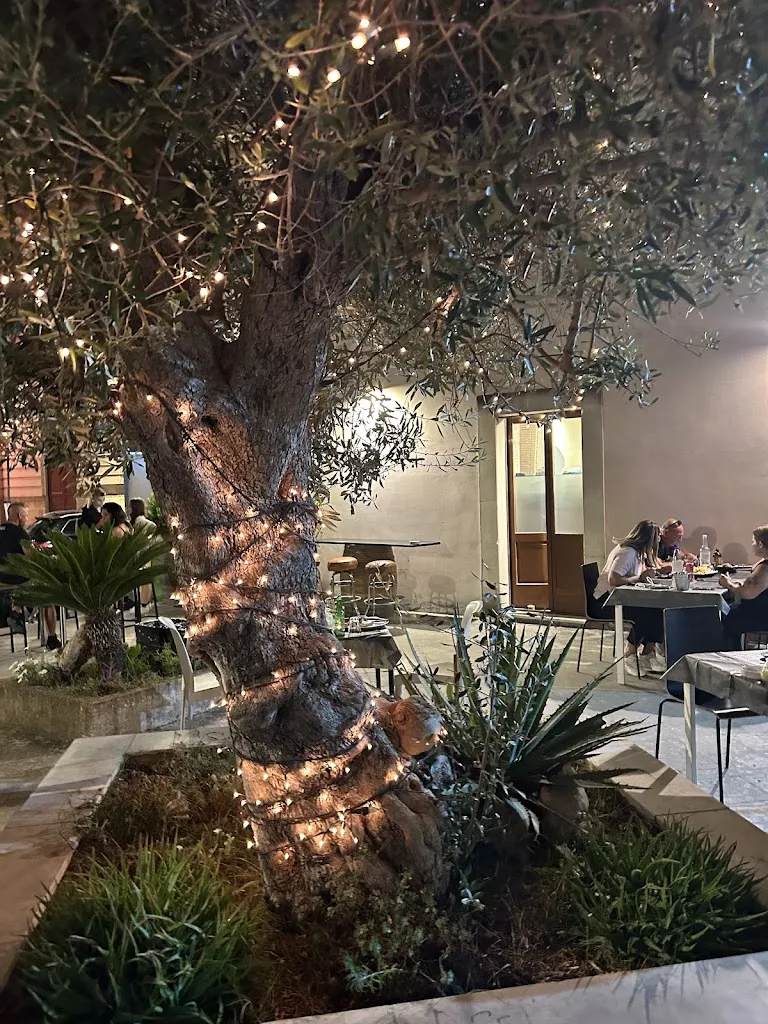 Mina D'arpe_L'Antica Guglia_Lequile_review