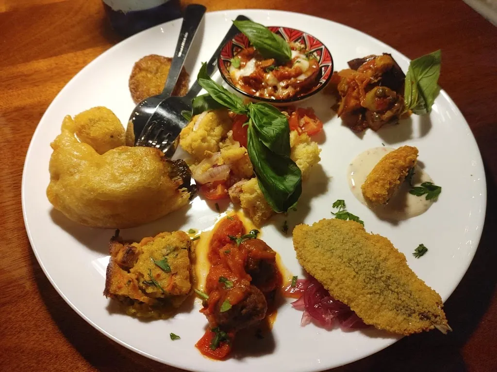 Lehel Ferencz_La Casa Del Gusto Home Restaurant_Lipari_review