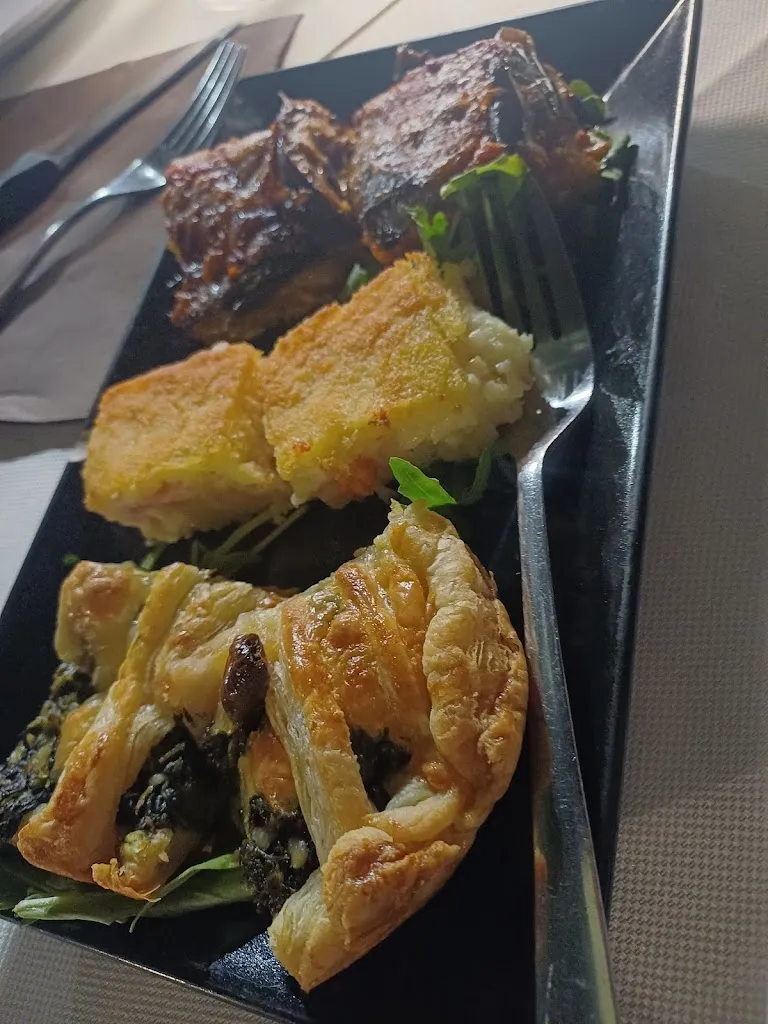 Luca Gandolfi_Ristorante Pizzeria La Tana Del Lupo Di De Carlo Giuseppe_Lequile_review