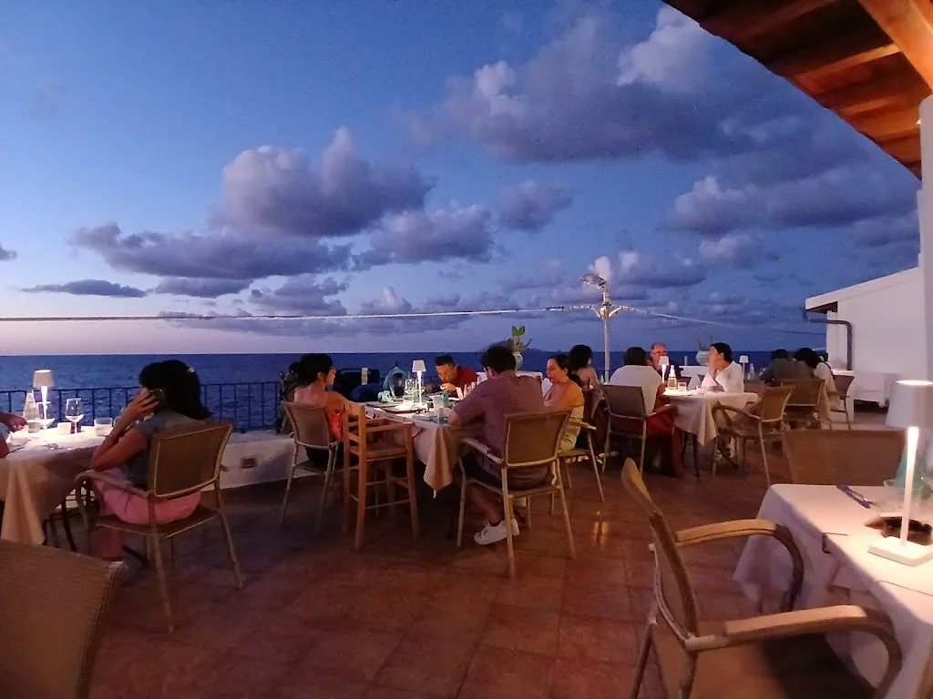 Ristorante Al Tramonto restaurant in Lipari