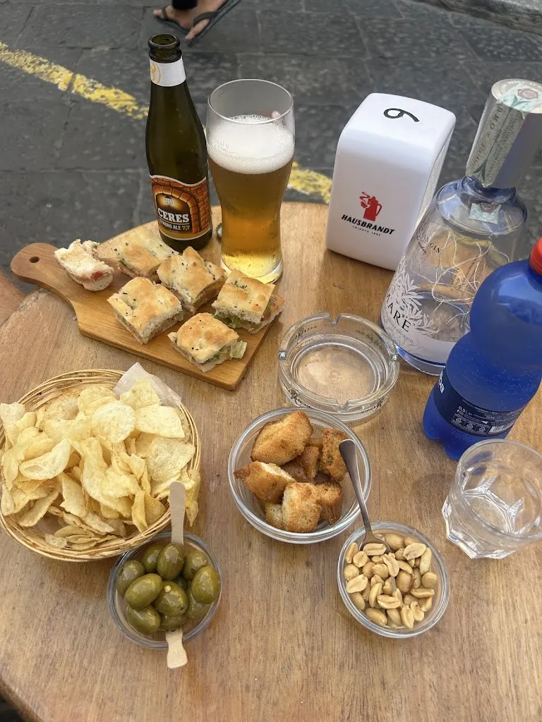 Ruby Spaargaren_Eden Bar_Lipari_review