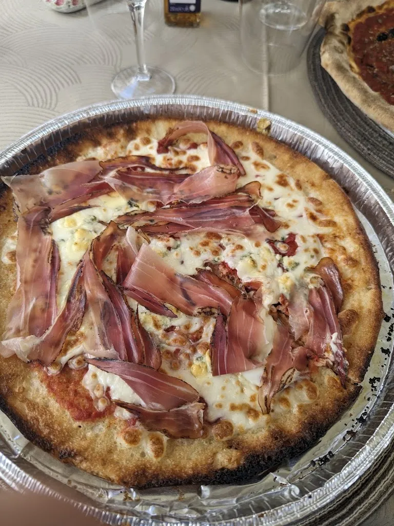 Rusty Croom_Ristorante Pizzeria Bar Il Galeone di Monte Domenica_Lipari_review