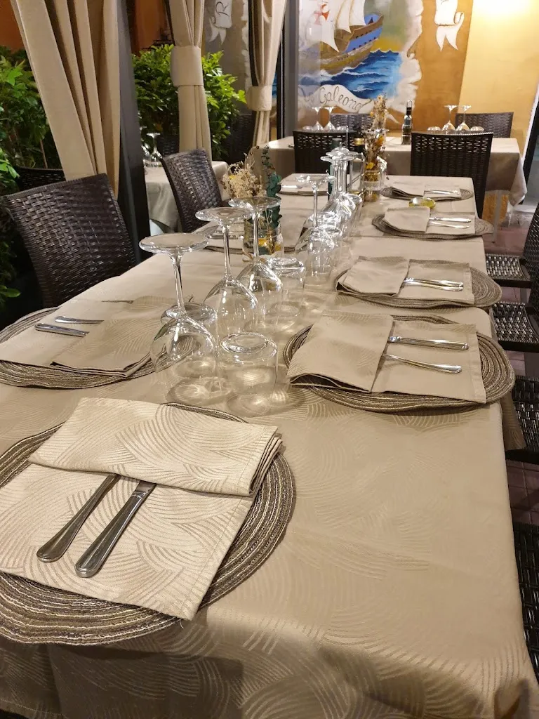 Ristorante Pizzeria Bar Il Galeone di Monte Domenica restaurant in Lipari