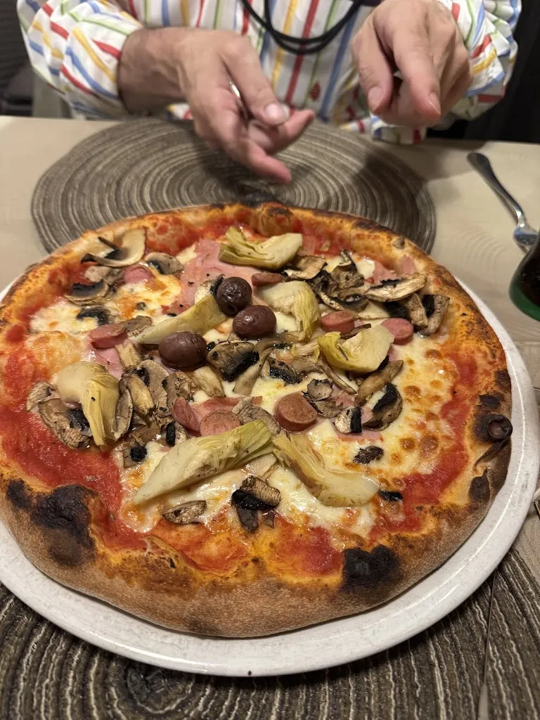 Ristorante Pizzeria Bar Il Galeone di Monte Domenica_Lipari_slider_image_3