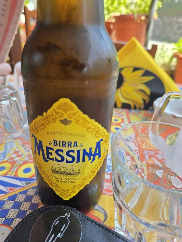 Ivan Clark_Al Bivio Bar Pizzeria Prodotti Tipici_Lipari_review