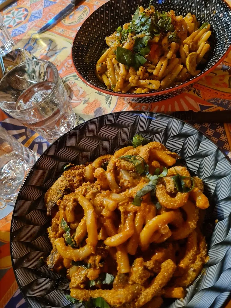 Maria do Mar d'Orey_Al Bivio Bar Pizzeria Prodotti Tipici_Lipari_review