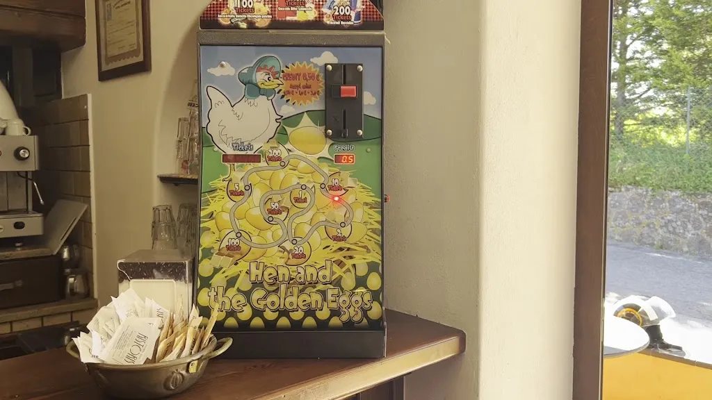 Tomas Sutkaitis_Al Bivio Bar Pizzeria Prodotti Tipici_Lipari_review