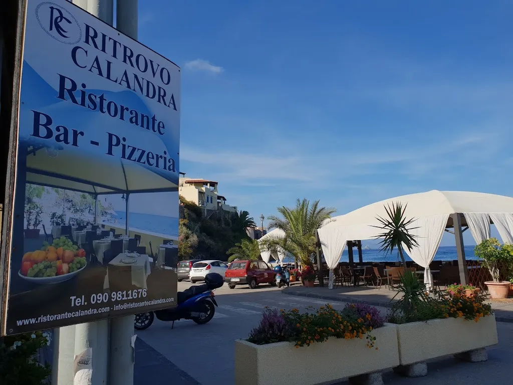 Ritrovo Calandra Lipari_Lipari_slider_image_1