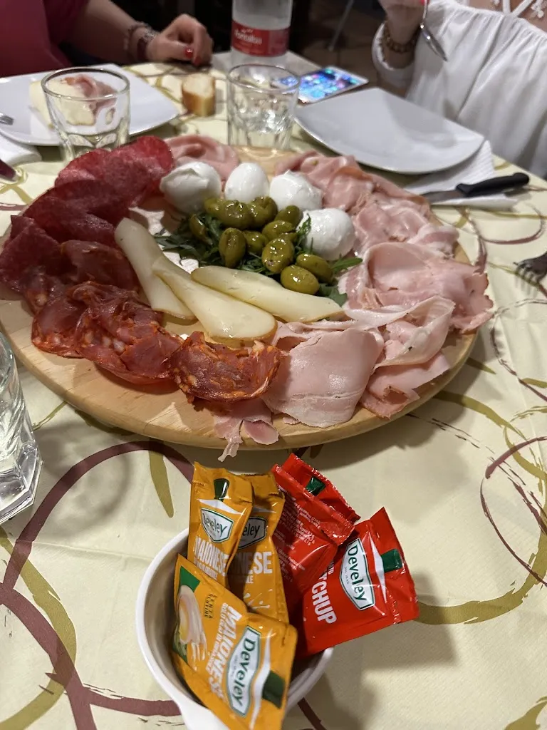 art artbrun_Pizzeria Ristorante da Nuccio_Mazzarino_review