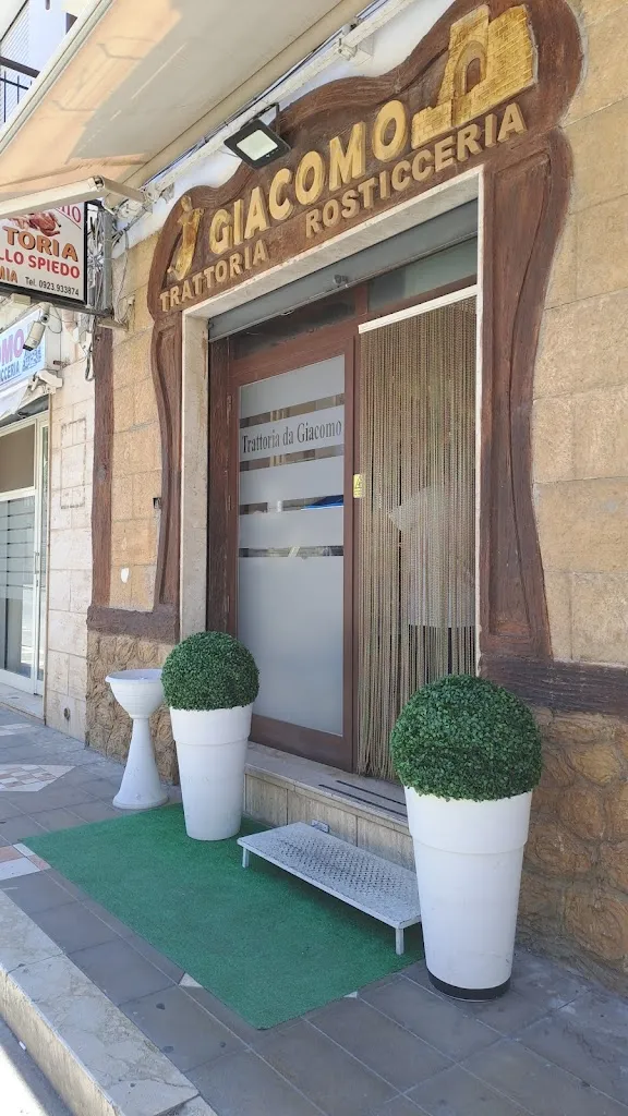 Trattoria da Giacomo restaurant in Mazara II