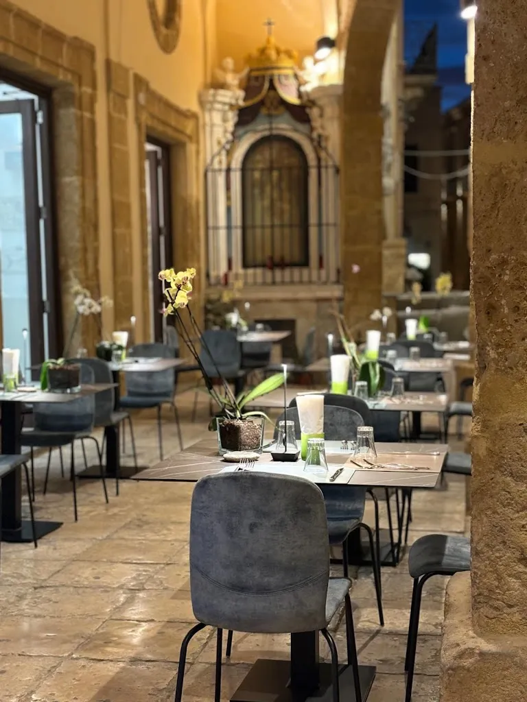 CONTROCORRENTE -Taverna di Mare- di Marmoreo Bartolomeo Antico borgo marinaro restaurant in Mazara II