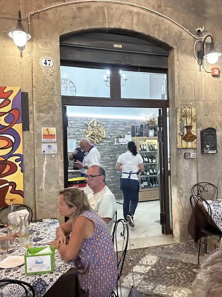 Frederik Ahlefeld-Engel_Ristorante L'Antica Sicilia_Mazara II_review