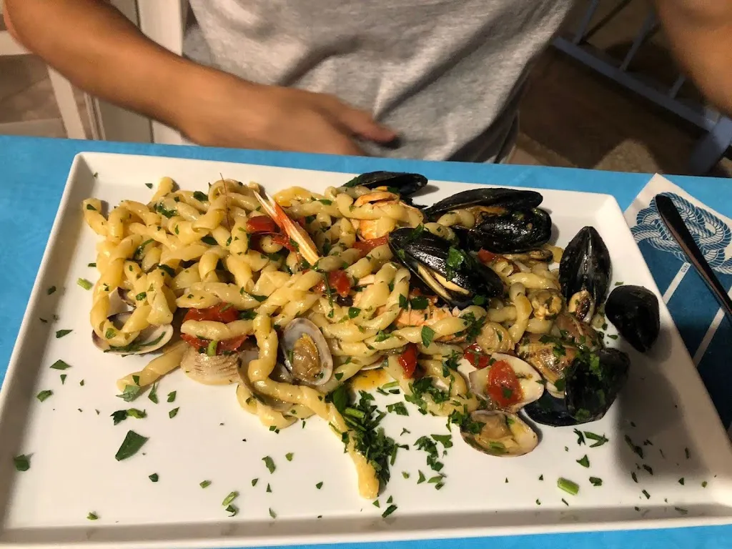 Juan Mendoza_Molo 55_Mazara del Vallo_review