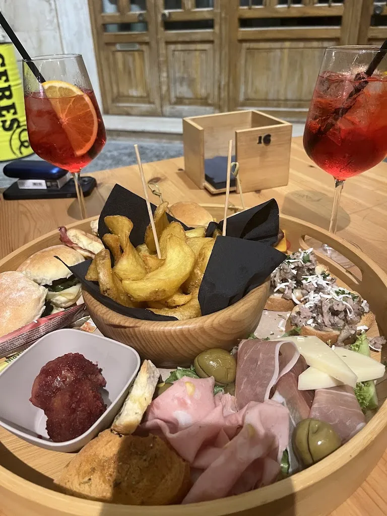 Erika Semigradskyte_Scialà Bar Stuzzicheria_Mazara del Vallo_review