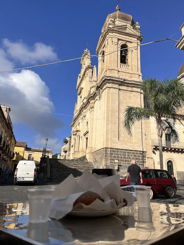 Ilan Koch_Bar Punto_Militello in Val di Catania_review