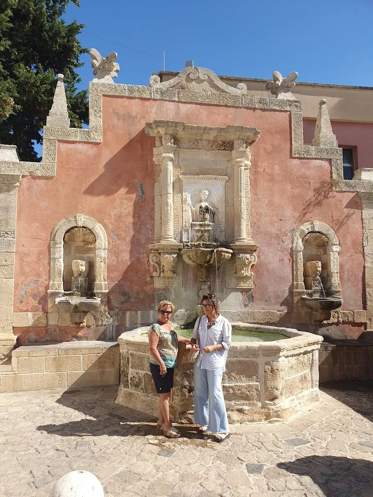 Calogero Ciotta_Fontana della Ninfa Zizza_Militello in Val di Catania_review
