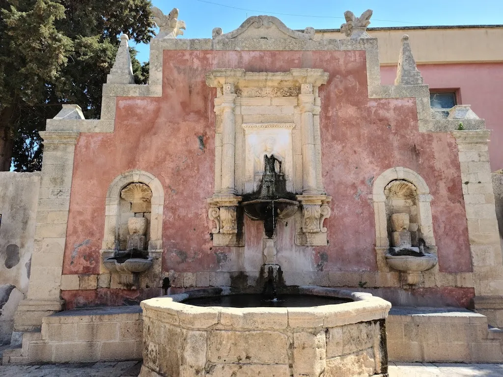 Fontana della Ninfa Zizza_Militello in Val di Catania_slider_image_1