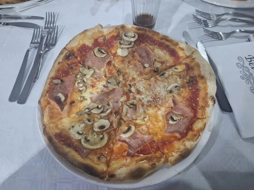 Robin Reichel_Ristorante Pizzeria Belvedere_Mirabella Imbaccari_review