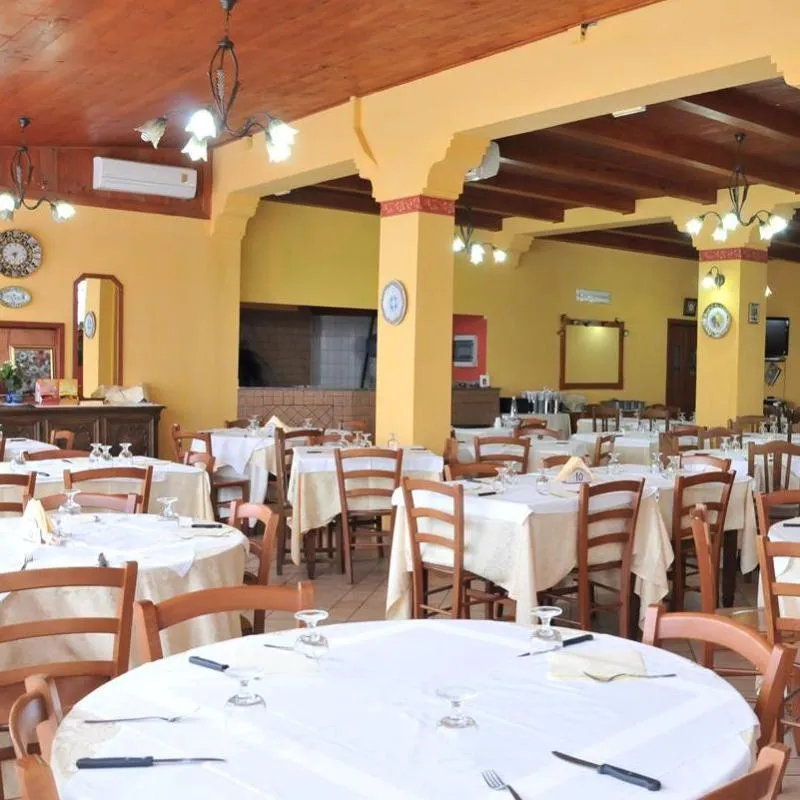 Ristorante Pizzeria Belvedere restaurant in Mirabella Imbaccari